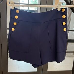 ALICE & OLIVIA GORGEOUS SHORTS WITH GOLD BUTTONS ON SIDES. SIZE 10 NAVY BLUE NWT